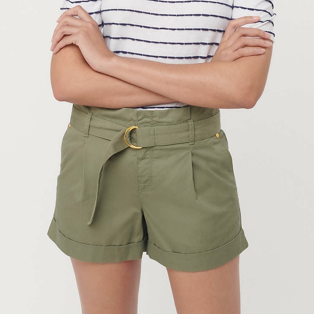 💛 LOFT belted shorts